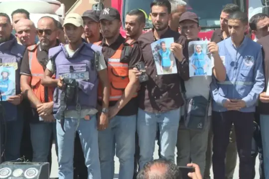 فلسطينيون يحيون ذكرى استشهاد 22 فلسطينياً بينهم 5 صحفيين بخان يونس