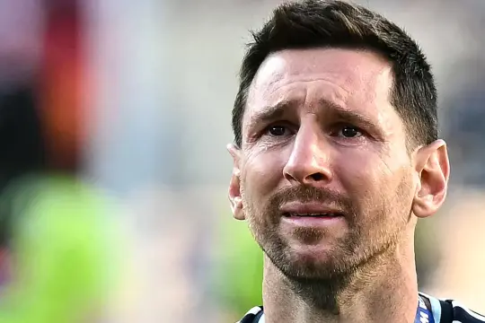 ميسي يعلن اعتزاله اللعب الدولي مع منتخب الأرجنتين