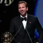 هاري كين يتوج بالكرة الذهبية 2026 بعد موسم استثنائي مع بايرن ميونخ