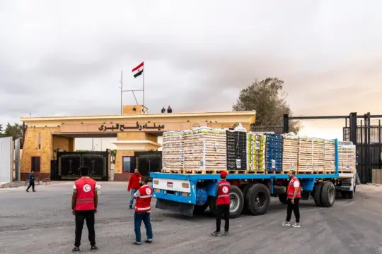 الجيش الإسرائيلي: التنسيق جارٍ مع مصر لفتح معبر رفح دون مرور مساعدات إنسانية