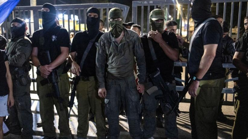 قضية "سدي تيمان" تثير جدلاً واسعاً بعد اعتقال المدعية العامة العسكرية المستقيلة على خلفية نشر فيديو الاعتداء