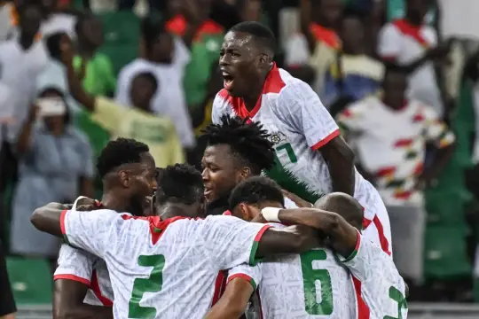 ريمونتادا مجنونة لبوركينا فاسو تقلب الطاولة على غينيا الاستوائية في كأس أفريقيا