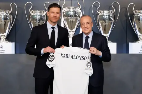 بيريز يوجّه رسالة حازمة لنجوم ريال مدريد ويحذّر من الرضا عن الذات