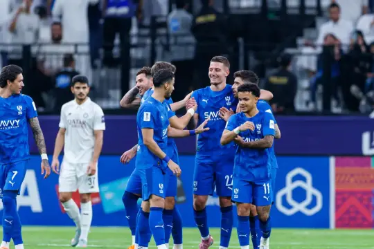 الهلال يهزم السد بثلاثية ويواصل التحليق في صدارة دوري أبطال آسيا للنخبة