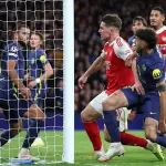 آرسنال يكتسح أتلتيكو مدريد برباعية وانتصار كبير لنيوكاسل ومان سيتي