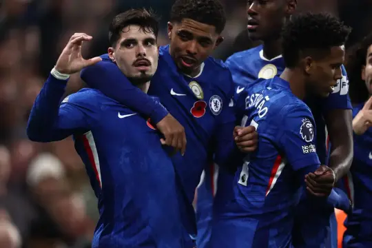 تشيلسي يكتسح وولفرهامبتون بثلاثية نظيفة ويقفز إلى وصافة الدوري الإنجليزي مؤقتًا