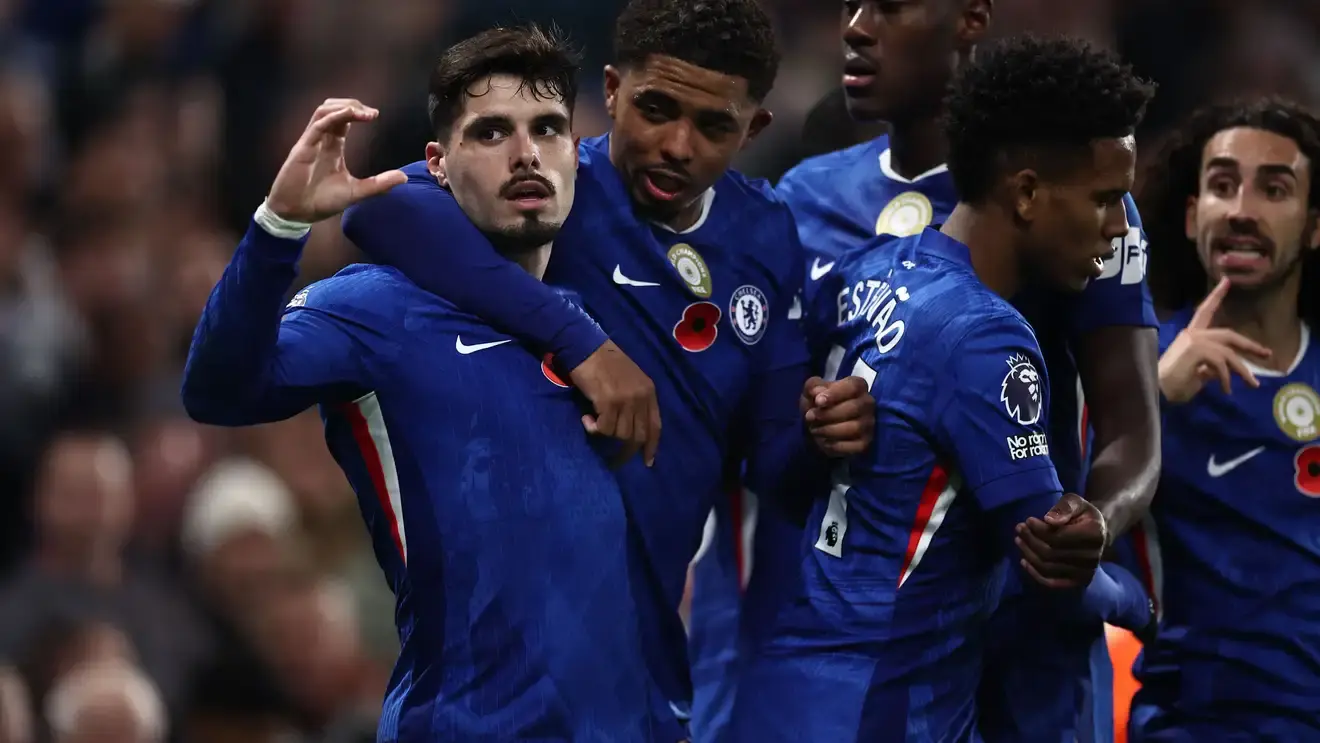 البلوز يواصل انتفاضته بثلاثية جوستو وجواو بيدرو ونيتو ويضغط على آرسنال المتصدر