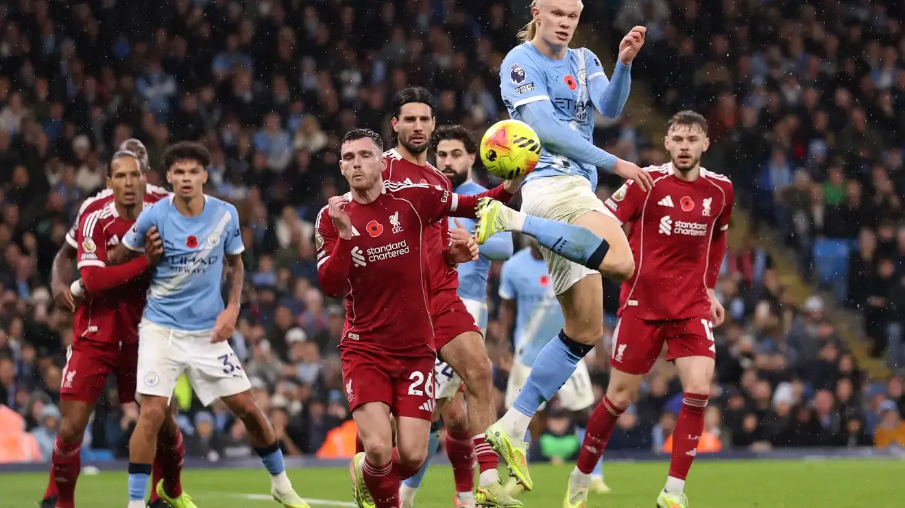 ثلاثية السيتي حملت توقيع هالاند وجونزاليس ودوكو.. وليفربول يتراجع للمركز الثامن في الدوري الإنجليزي