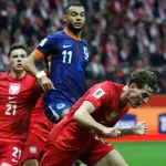 هولندا تقترب من التأهل لكأس العالم 2026 بتعادلها مع بولندا