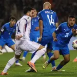 فرنسا تُنهي التصفيات بفوز مقنع على أذربيجان وأوكرانيا تحسم بطاقة الملحق