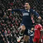 آيندهوفن يحقق فوزاً مثيراً على ليفربول 4-1 وبي إس جي يتغلب على توتنهام 5-3 بدوري الأبطال