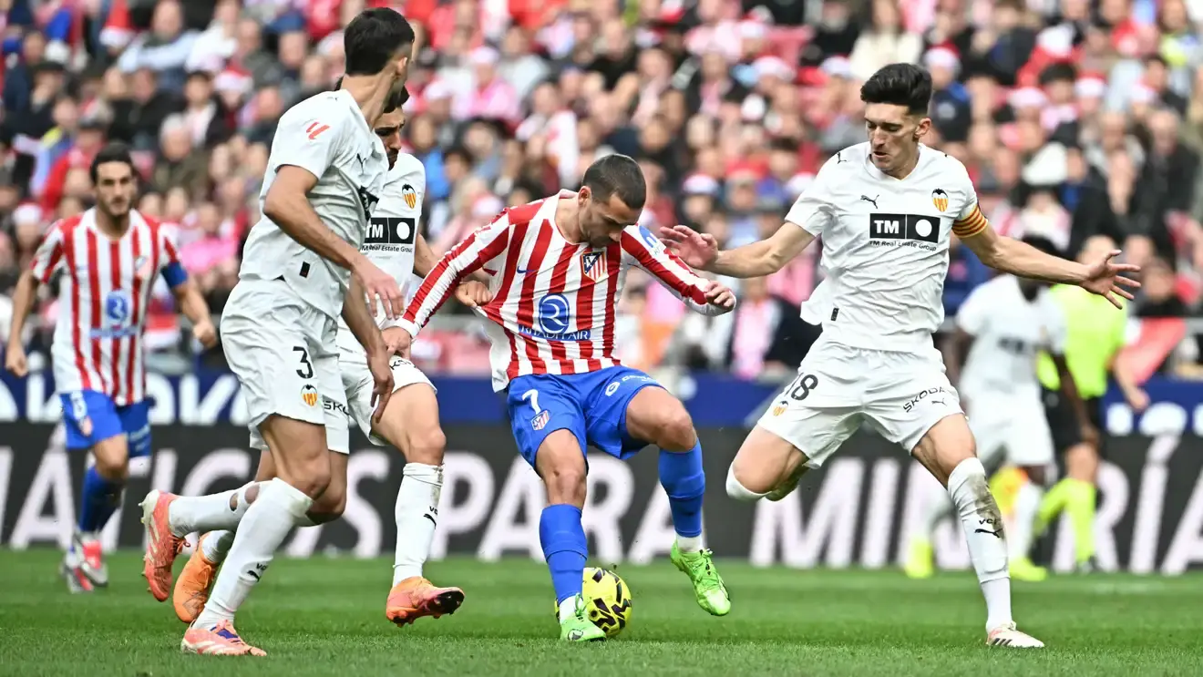 كوكي وجريزمان يقودان الروخيبلانكوس للفوز 2-1 في افتتاح الجولة 17 من الليجا