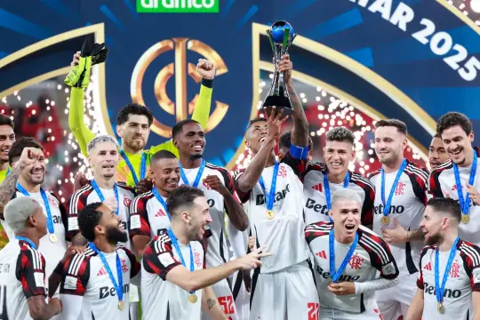 فلامنجو يهزم كروس أسول 2-1 ويتأهل لمواجهة بيراميدز في كأس القارات للأندية