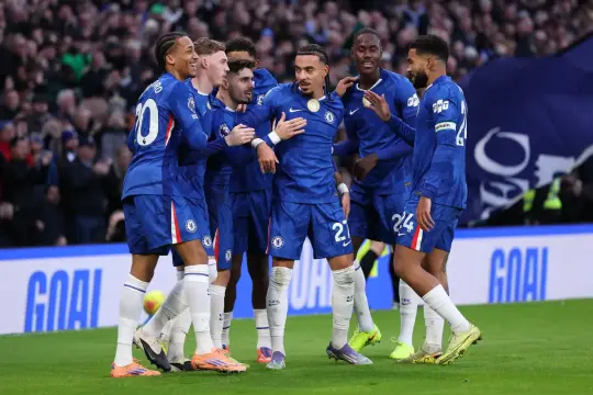 تشيلسي يعود للانتصارات بثنائية نظيفة أمام إيفرتون