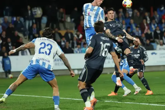 فيديو: ريال مدريد يتجاوز تالافيرا بصعوبة ويبلغ ثمن نهائي كأس ملك إسبانيا