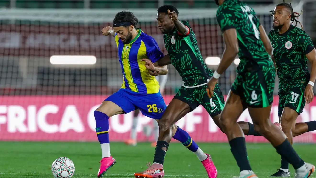 النسور تحسم اللقاء بنتيجة 2-1 في الجولة الأولى من المجموعة الثالثة