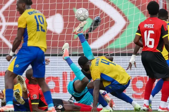 موزمبيق تحقق أول فوز تاريخي في كأس أمم إفريقيا بتغلبها على الجابون