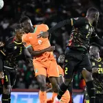 تعادل مثير بين كوت ديفوار والكاميرون في قمة المجموعة السادسة بكأس الأمم الإفريقية