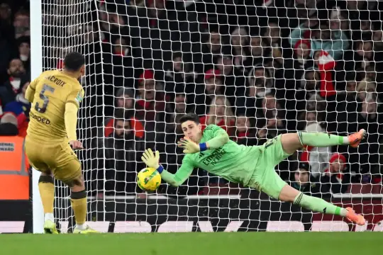 آرسنال يعبر إلى نصف نهائي كأس الرابطة بركلات الترجيح أمام كريستال بالاس