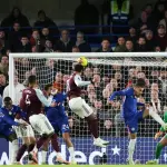 أستون فيلا يقلب الطاولة على تشيلسي ويفوز 2-1 في ستامفورد بريدج