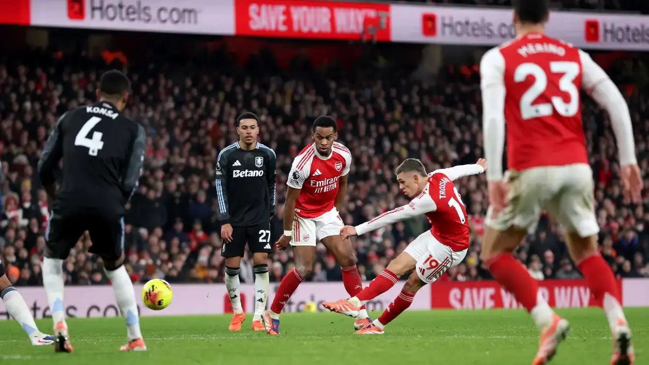 المدفعجية يعمّقون الفارق إلى 5 نقاط ويؤكدون أحقيتهم بالمنافسة على اللقب