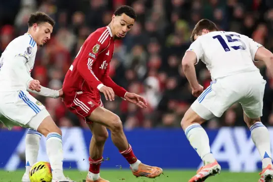 تعادل سلبي مخيب لليفربول أمام ليدز في أنفيلد مع انطلاقة 2026