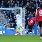 مانشستر يونايتد يتعثر خارج أرضه ويتعادل مع ليدز في الدوري الإنجليزي