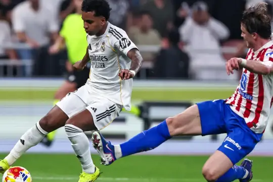 فيديو: ريال مدريد يحسم ديربي العاصمة ويتأهل لنهائي السوبر لمواجهة برشلونة