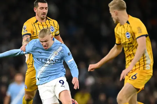 مانشستر سيتي يواصل نزيف النقاط ويتعادل مع برايتون في الدوري الإنجليزي