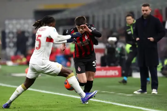ميلان ينجو من الخسارة بتعادل قاتل أمام جنوى في سان سيرو
