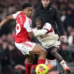 آرسنال يهدر توسيع الصدارة بتعادل سلبي أمام ليفربول