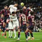 ريال مدريد يستعيد توازنه بثنائية في شباك ليفانتي