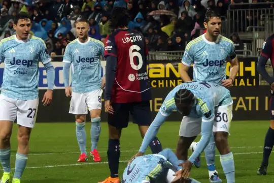 يوفنتوس يسقط أمام كالياري ونابولي يستعيد نغمة الانتصارات