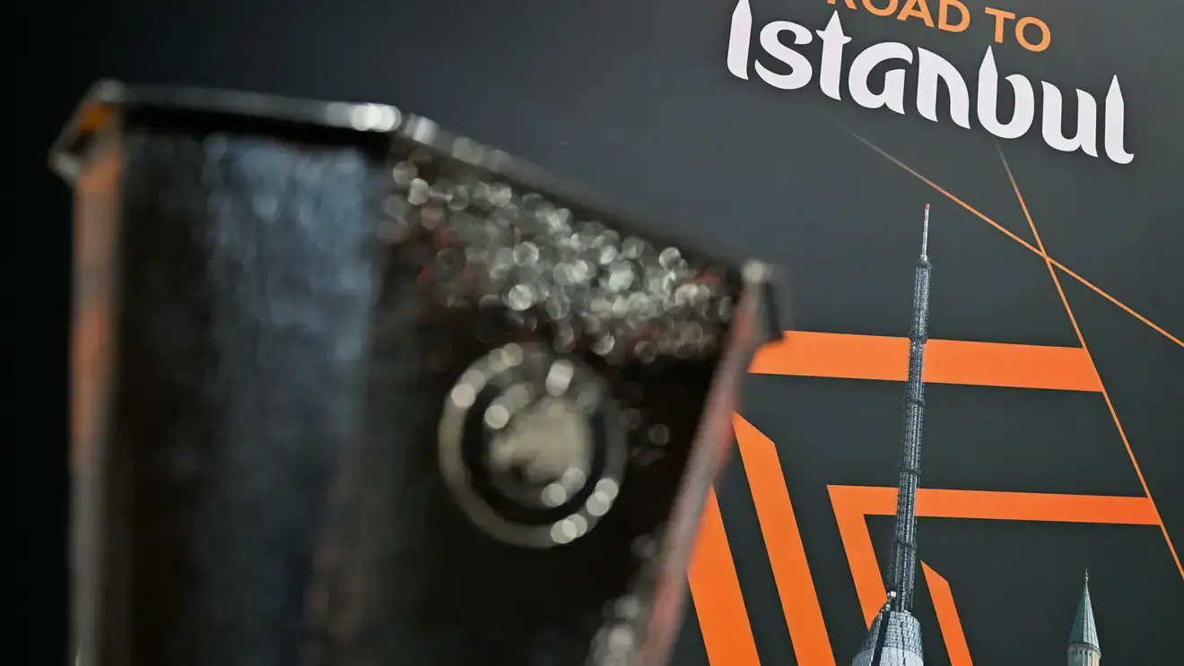 سيلتا فيغو يصطدم بباوك ونوتنغهام فورست يواجه فنربخشة في ملحق مثير