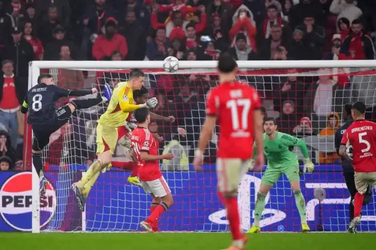 بنفيكا يُسقط ريال مدريد برباعية مثيرة ويُجبره على خوض ملحق دوري الأبطال