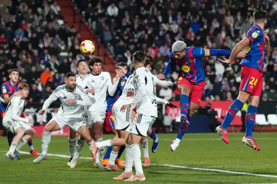 برشلونة يعبر ألباسيتي إلى نصف نهائي كأس ملك إسبانيا بعد مباراة مثيرة