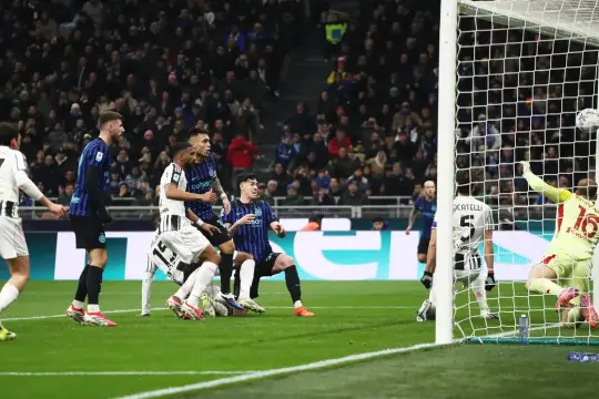 إنتر يحسم القمة أمام يوفنتوس بثلاثية مثيرة ويعزز صدارته للدوري الإيطالي