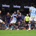 مانشستر سيتي يضغط على آرسنال بثنائية أمام نيوكاسل وتشيلسي يواصل التعثر