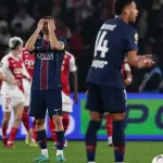 موناكو يسقط باريس سان جيرمان بثلاثية في الدوري الفرنسي ويشعل صراع الصدارة