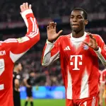 بايرن ميونخ يكتسح مونشنجلادباخ برباعية ويعزز صدارته للدوري الألماني