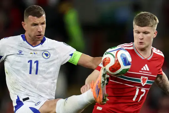 إيطاليا تواجه البوسنة في نهائي الملحق الأوروبي.. والدنمارك تضرب موعدًا مع تشيكيا