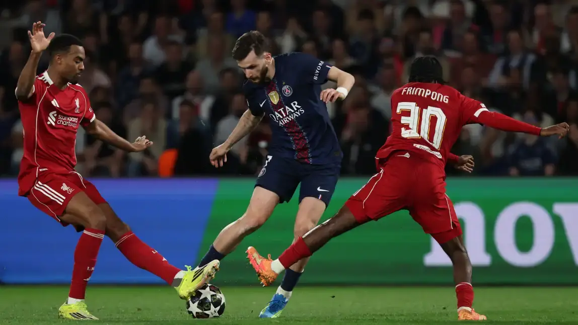 ديزيري دوي وكفاراتسخيليا يمنحان الفريق الباريسي الفوز ويقربانه من نصف النهائي