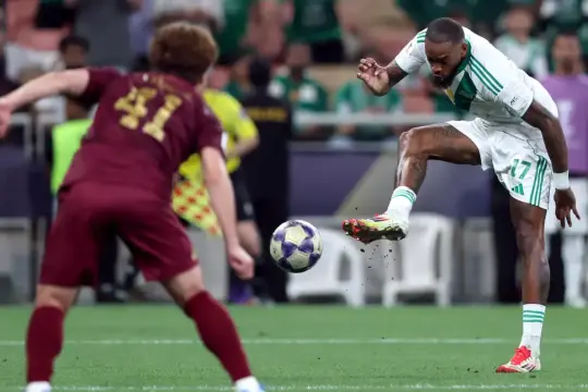 الأهلي السعودي يقلب الطاولة على فيسيل كوبي ويتأهل لنهائي أبطال آسيا للنخبة