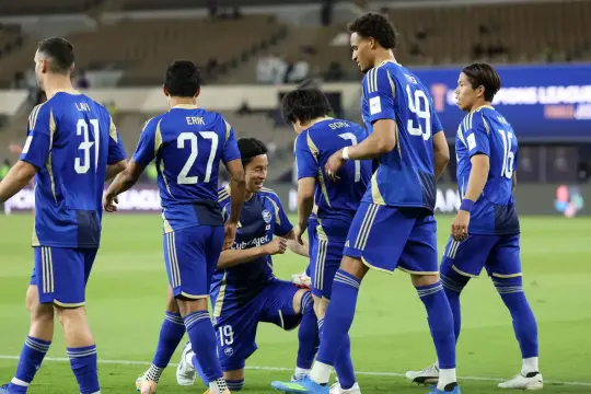 فيديو: ماتشيدا زيلفيا يهزم شباب الأهلي بهدف مثير ويقترب من نهائي أبطال آسيا