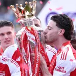 أرسنال يتوّج بلقب الدوري الإنجليزي ويختتم موسمه بفوز على كريستال بالاس