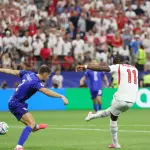 إنجلترا تفتتح مشوارها في مونديال 2026 بفوز مثير على كرواتيا برباعية