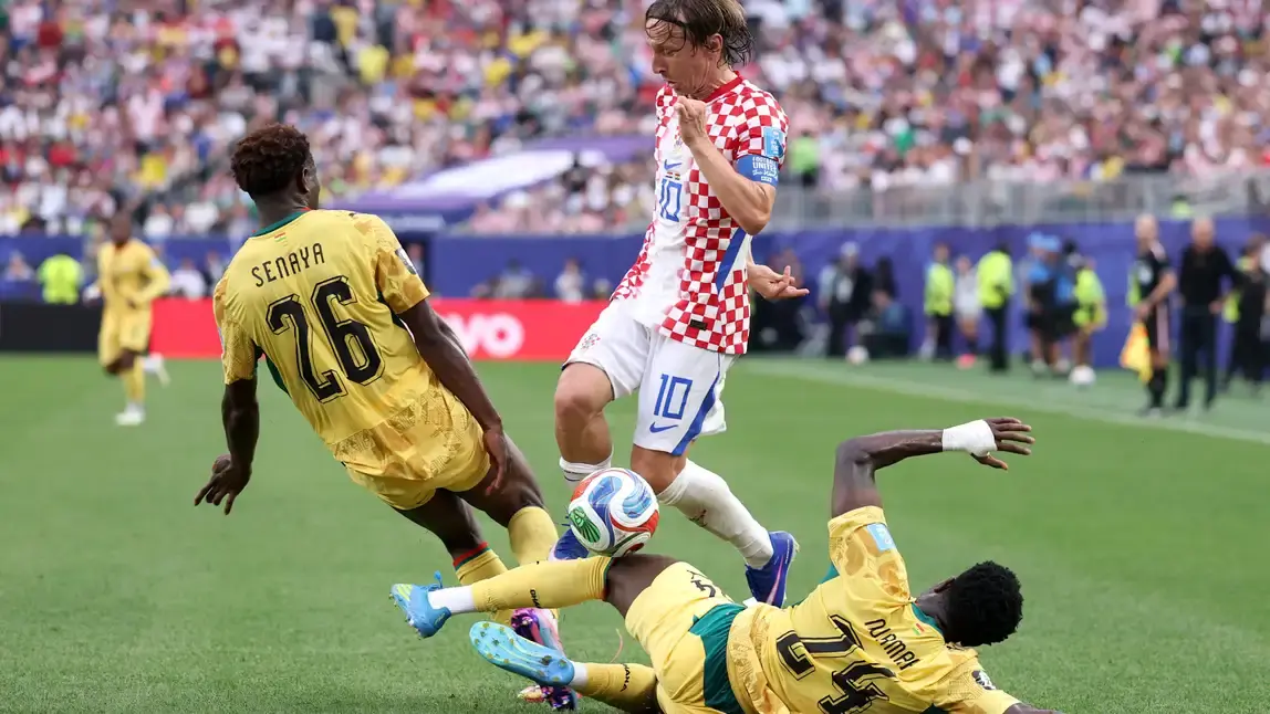 المنتخب الكرواتي يخطف بطاقة التأهل وصيفًا للمجموعة الثانية عشرة.. وغانا تعبر ضمن أفضل أصحاب المركز الثالث