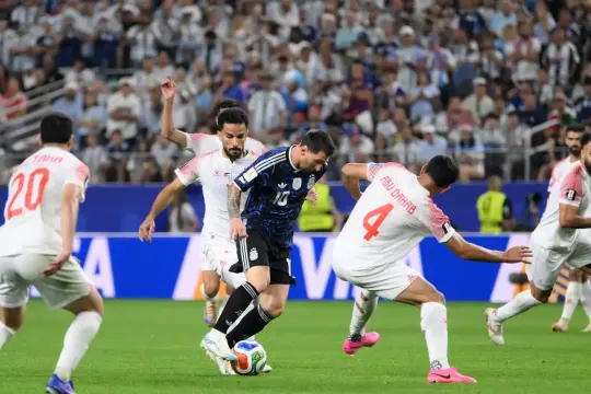 ميسي يقود الأرجنتين للفوز على الأردن والتأهل إلى دور الـ32 في كأس العالم 2026