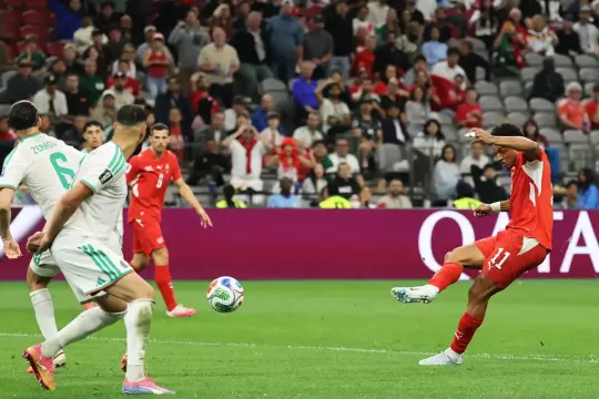 سويسرا تُقصي الجزائر بثنائية نظيفة وتتأهل إلى ثمن نهائي مونديال 2026