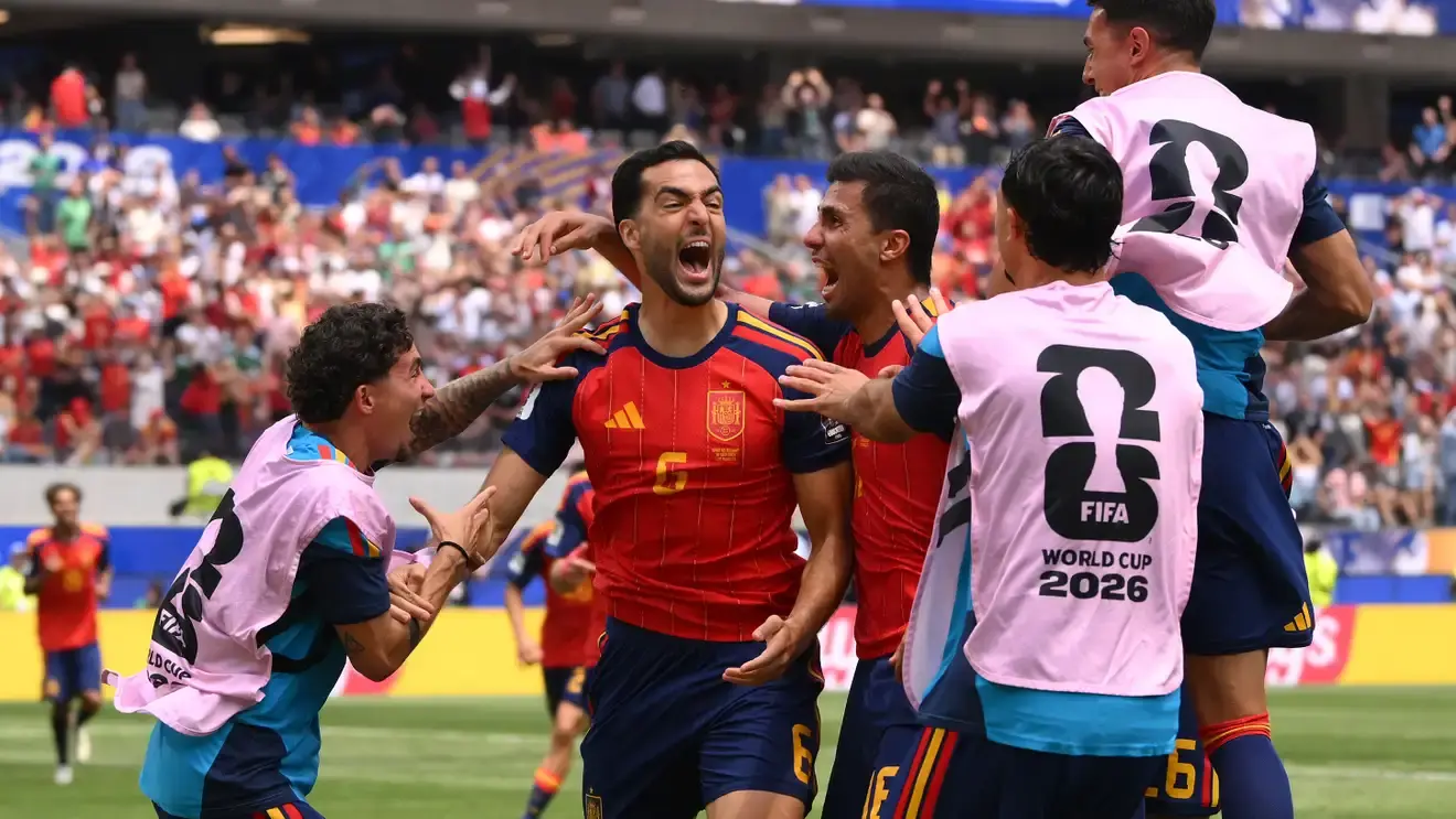 ميرينو يمنح "لا روخا" فوزًا مثيرًا على بلجيكا (2-1) في الدقيقة 88.. وإصابة كورتوا تلقي بظلالها على "الشياطين الحمر"